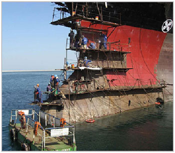 ship repairs china3
